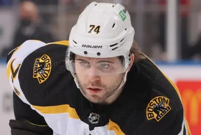 Jake DeBrusk rescinde pedido de troca feito aos Bruins - The Playoffs