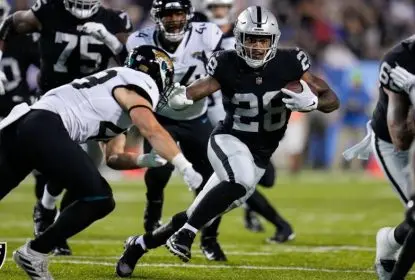 Raiders vencem Jaguars com folga na abertura da pré-temporada da NFL - The Playoffs