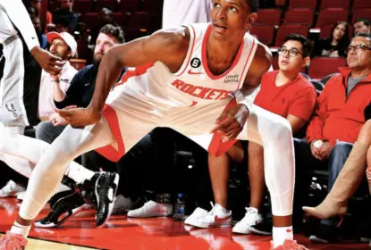 ‘Eu sabia que não seria fácil’, diz Jabari Smith, sobre se adaptar ao basquete da NBA - The Playoffs