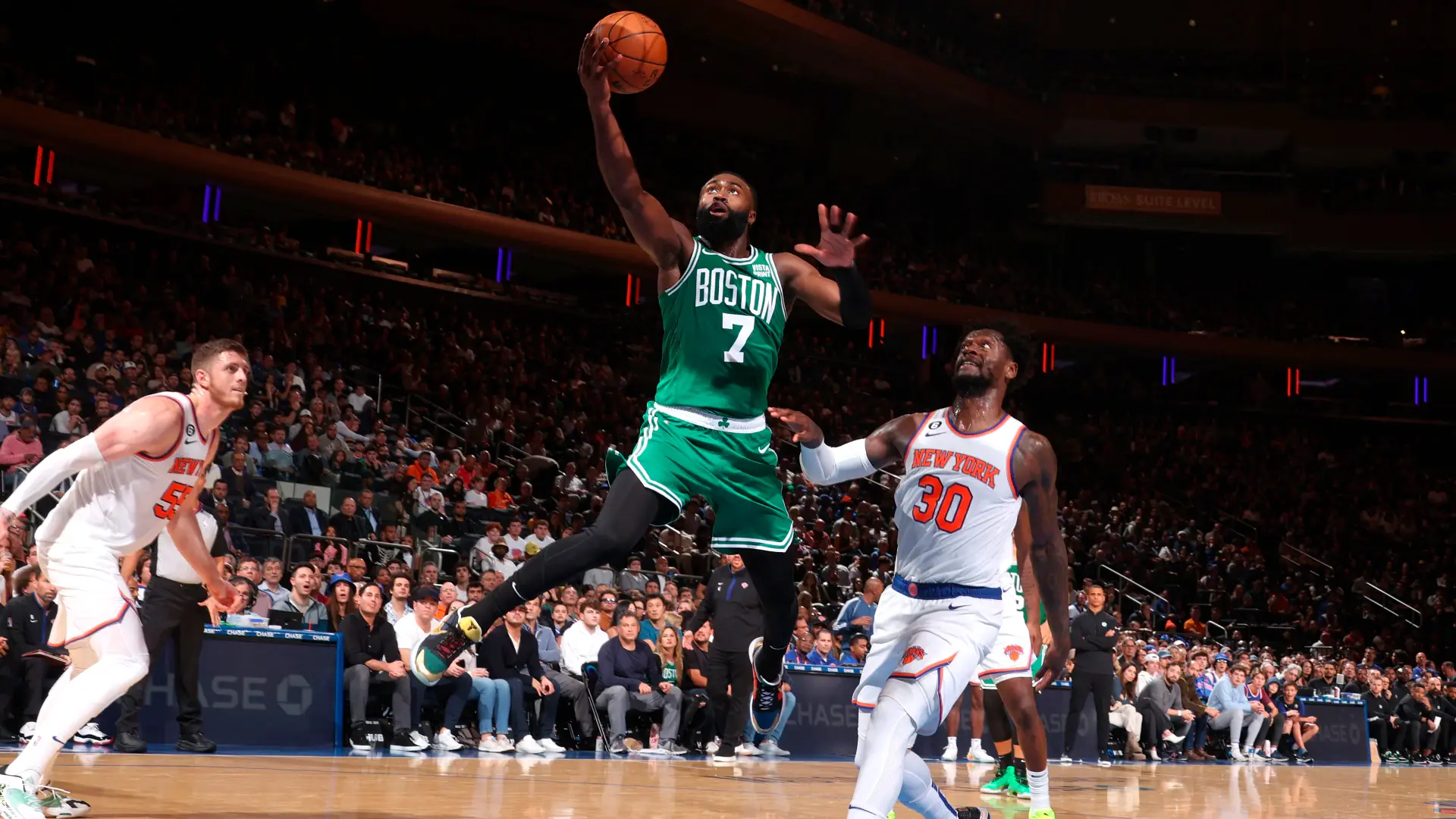 Boston Celtics derrota New York Knicks com recorde de cestas de três pontos convertidas