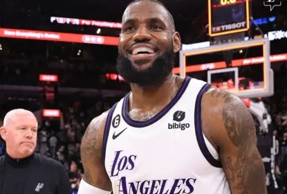 Sem Davis e em jogo tenso, Lakers vencem Spurs novamente - The Playoffs