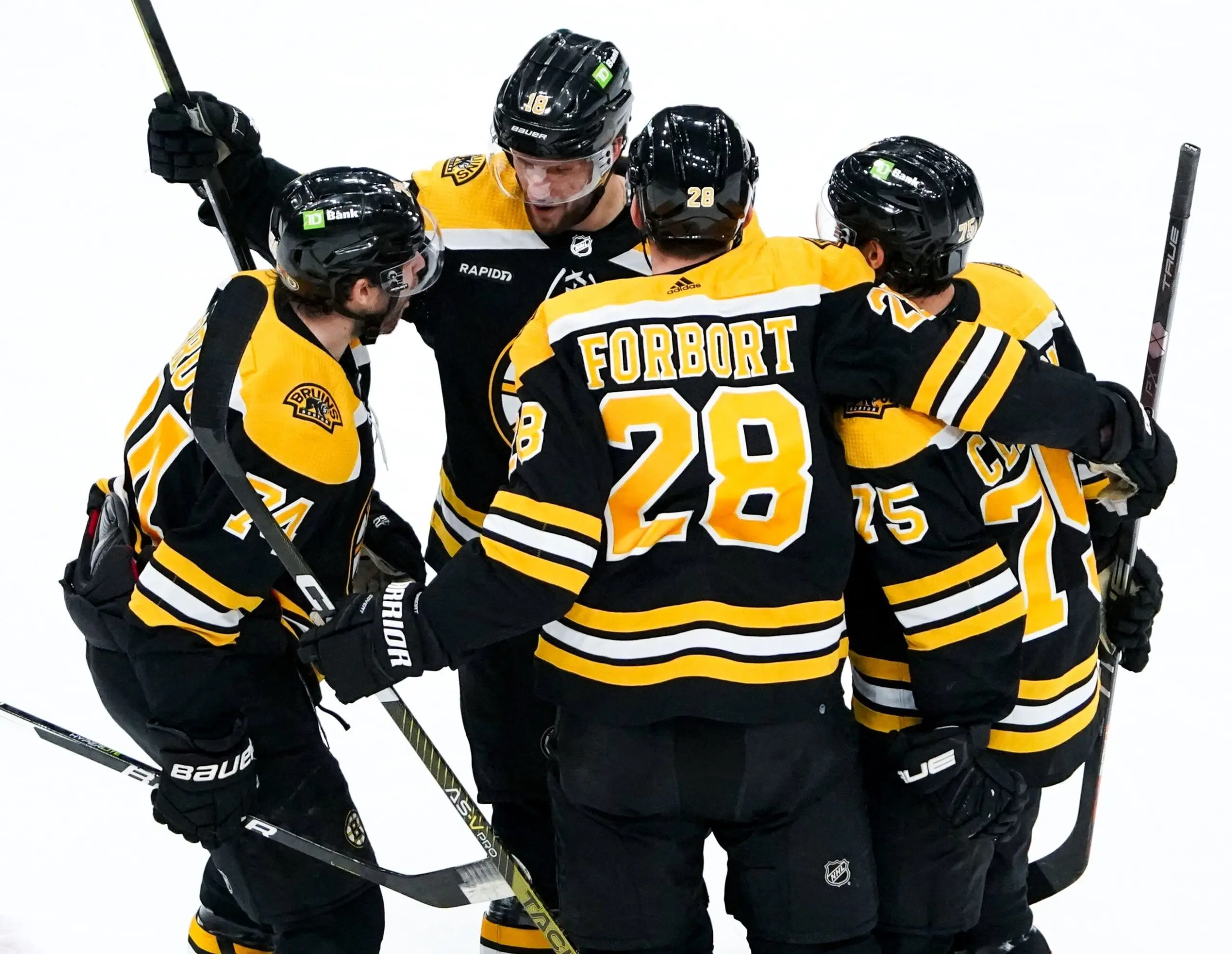 Bruins vencem Islanders no shootout