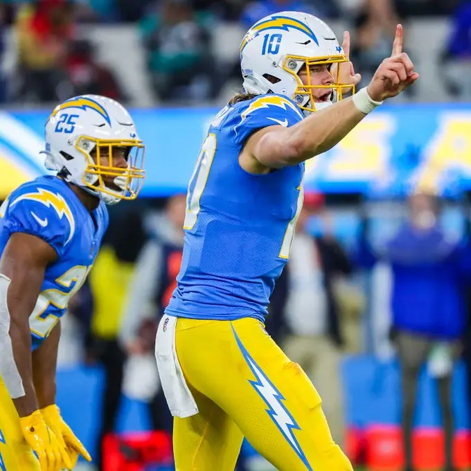 Justin Herbert - Chargers x Dolphins