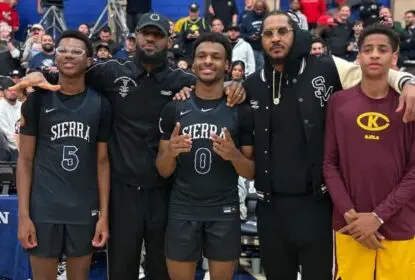 LeBron e Carmelo comparecem a jogo televisionado dos filhos no high school - The Playoffs