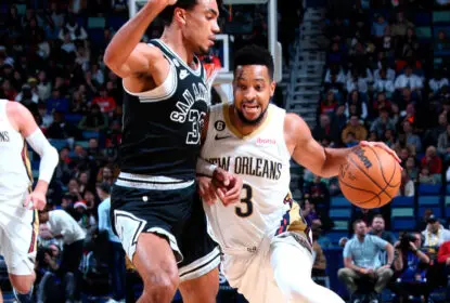 CJ McCollum tem grande atuação, e New Orleans Pelicans derrota San Antonio Spurs - The Playoffs