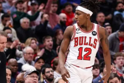 Ayo Dosunmu acerta novo contrato de três anos com os Bulls - The Playoffs