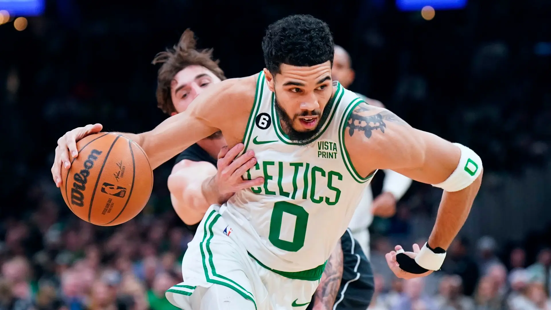 Boston Celtics tem grande atuação coletiva, iguala marca histórica e atropela Brooklyn Nets