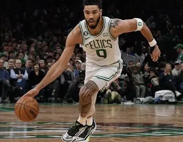 Tatum - Celtics vence Portland