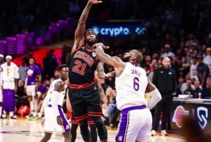 No retorno de LeBron, Bulls derrotam os Lakers fora de casa - The Playoffs