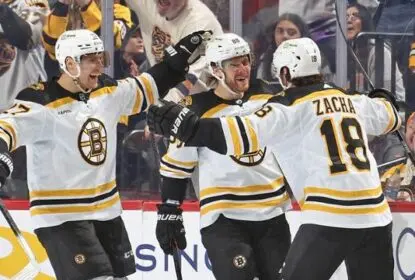 Boston Bruins vence Philadelphia Flyers por 5 a 3 e estabelece recorde na NHL - The Playoffs