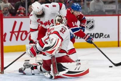 Carolina Hurricanes vence Montreal Canadiens por 3 a 0 fora de casa - The Playoffs