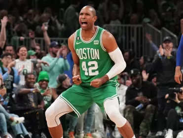 Boston Celtics vence, convence e empata série em noite de primor defensivo - The Playoffs