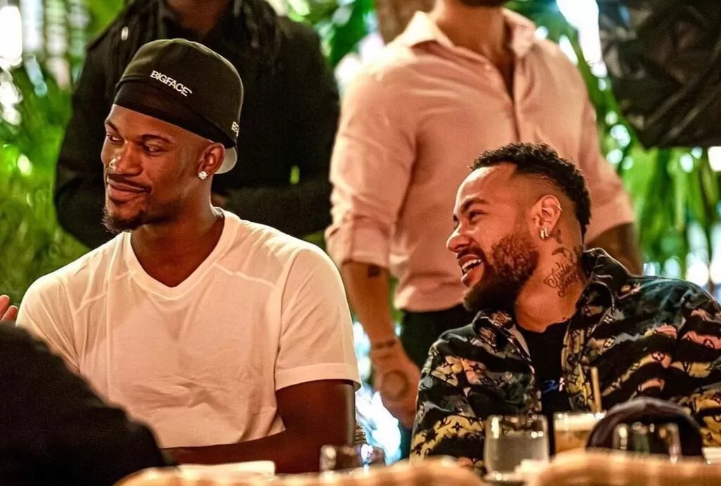 Neymar e Butler se encontram antes do jogo 3 das finais da NBA