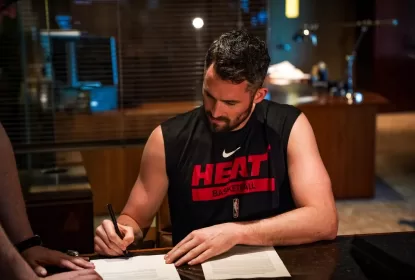 Miami Heat renova com Kevin Love por dois anos - The Playoffs
