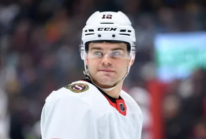 Alex DeBrincat troca os Senators pelos Red Wings e assina extensão de 4 anos - The Playoffs