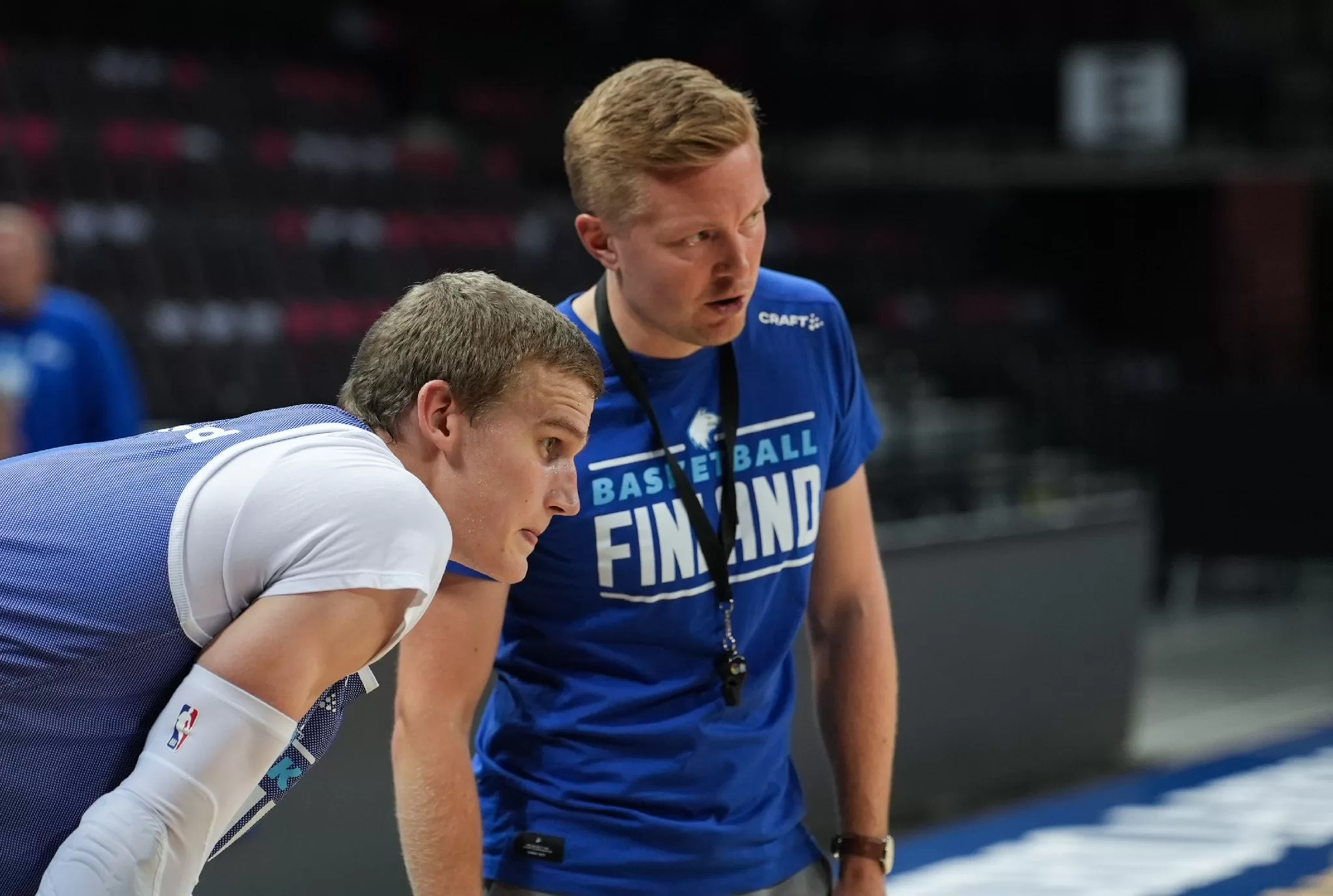 Lauri Markkanen lidera elenco da Finlândia na Copa do Mundo