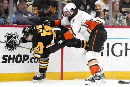 Com gol no fim, Anaheim Ducks derrota Pittsburgh Penguins por 4 a 3 - The Playoffs