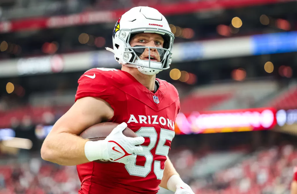 GLENDALE, ARIZONA - SEPTEMBER 24: Trey McBride #85 of the Arizona Cardinals warms up before a game against the Dallas Cowboys at State Farm Stadium on September 24, 2023 in Glendale, Arizona