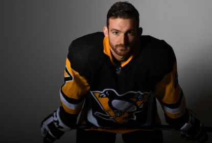 Pittsburgh Penguins presta tributo a Adam Johnson após trágico acidente - The Playoffs