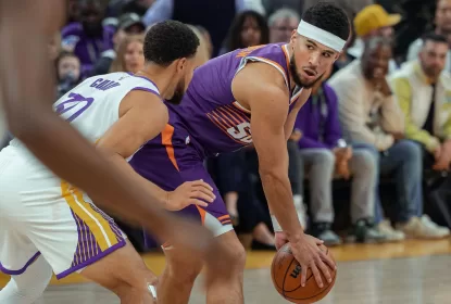 Devin Booker desfalca Suns de 7 a 10 dias com entorse no tornozelo - The Playoffs