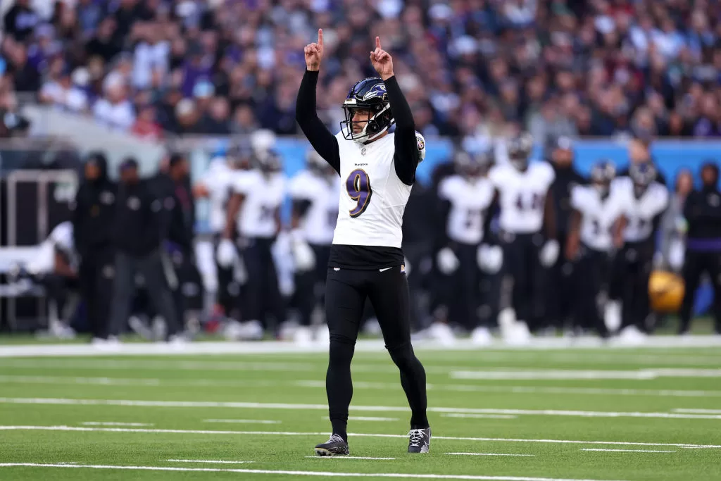 LONDON, ENGLAND - OCTOBER 15: Justin Tucker #9 of the Baltimore Ravens celebrates a 41 yard field goal in the first quarter during the 2023 NFL London Games match between Baltimore Ravens and Tennessee Titans at Tottenham Hotspur Stadium on October 15, 2023 in London, England