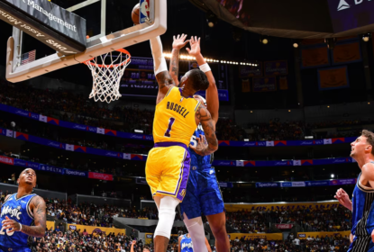 Com D’Angelo Russell ‘on fire’, Lakers batem Magic em partida acirrada - The Playoffs