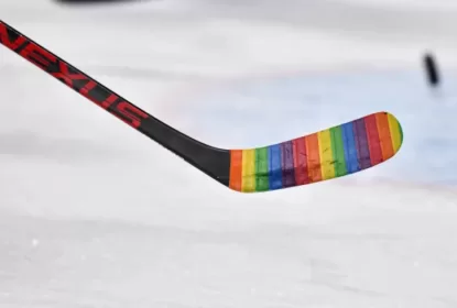 Após polêmicas, NHL libera uso de fitas em apoio a causas sociais - The Playoffs