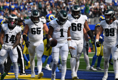 Eagles derrotam Rams fora de casa e seguem invictos na NFL - The Playoffs