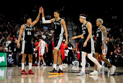 Wembanyama decide na reta final e Spurs superam Rockets na prorrogação - The Playoffs