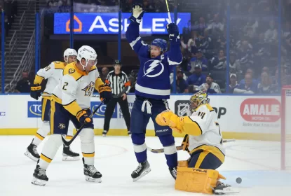 Em jogo emocionante, Lightning derrota Predators na noite de abertura da NHL - The Playoffs