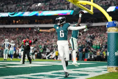 PHILADELPHIA, PENNSYLVANIA - NOVEMBER 05: A.J. Brown #11 of the Philadelphia Eagles celebrates after a touchdown with DeVonta Smith #6 during the second half in the game against the Dallas Cowboys at Lincoln Financial Field on November 05, 2023 in Philadelphia, Pennsylvania