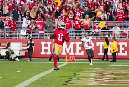 Brandon Aiyuk comemorando seu touchdown no jogo entre 49ers e Buccaneers
