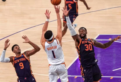 Suns vencem Knicks com bola vencedora de Devin Booker - The Playoffs