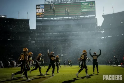 Em confronto de cinco viradas no placar, Packers batem Chargers em casa - The Playoffs