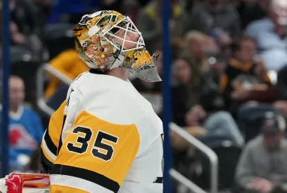 Tristan Jarry deixa jogo dos Penguins após lesão - The Playoffs