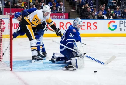 Mesmo sem Matthews, Maple Leafs goleiam Penguins por 7 a 0 - The Playoffs