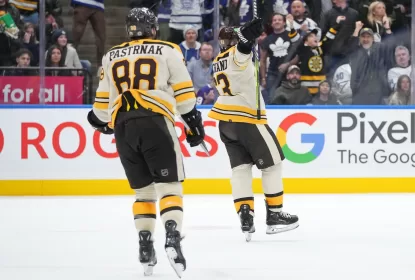 Com gols nos últimos segundos, Bruins vencem Maple Leafs no OT - The Playoffs