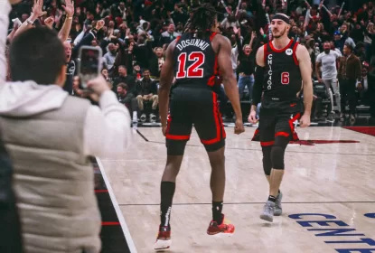 Bulls surpreendem e vencem Bucks depois de uma prorrogação - The Playoffs