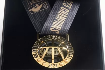 NBA revela troféus e medalhas para premiados do Torneio In-Season - The Playoffs