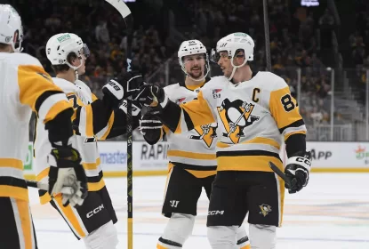 Com emoção e gols de sobra, Penguins derrotam Bruins fora de casa - The Playoffs