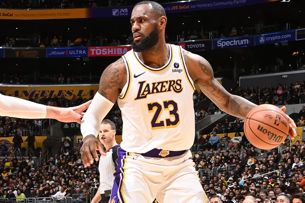 LeBron James - Los Angeles Clippers @ Los Angeles Lakers