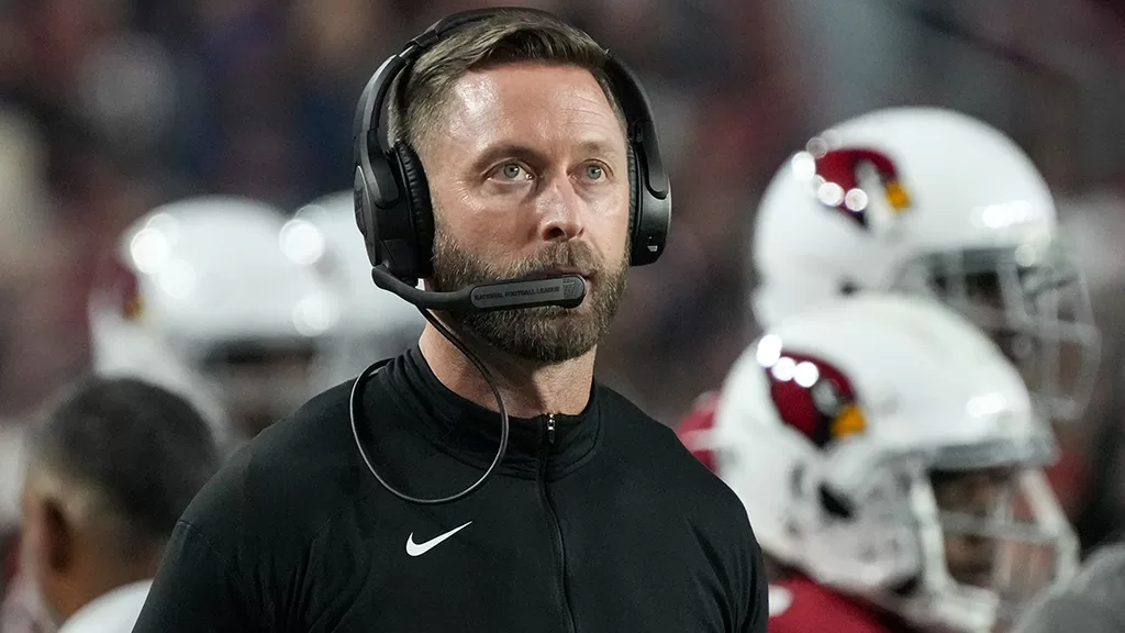 Las Vegas Raiders expected to hire former Cardinals head coach Kliff Kingsbury as offensive coordinator