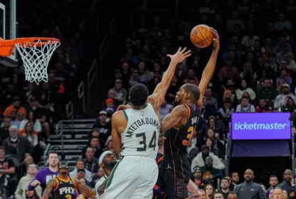 Suns batem Bucks em grande noite do trio Booker, Durant e Beal - The Playoffs