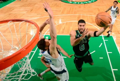 Boston Celtics derrota Dallas Mavericks e conquista sua 10ª vitória consecutiva - The Playoffs