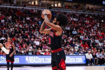 Bulls vencem Hawks e encaram Heat pela última vaga no playoffs - The Playoffs