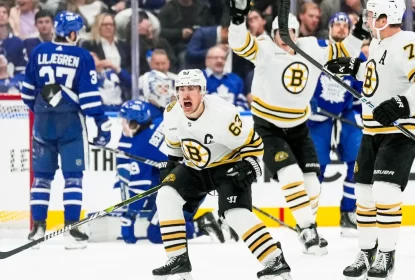 Brad Marchand faz dois e Bruins vencem Maple Leafs - The Playoffs