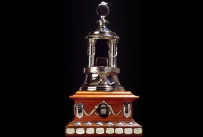 NHL - Hellebuyck, Demko e Bobrovsky são os indicados ao troféu Vezina - The Playoffs