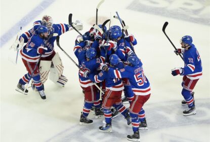 NHL - Na prorrogação, Rangers vencem Panthers e empatam a série em 1 a 1 - The Playoffs